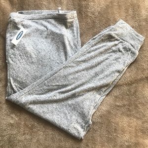 Old Navy Maternity Cropped Lounge Pants